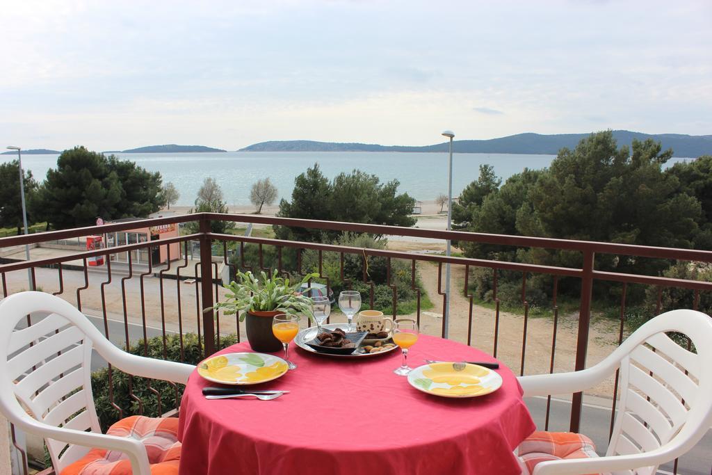 Apartmani Kardum Brodarica Exterior foto